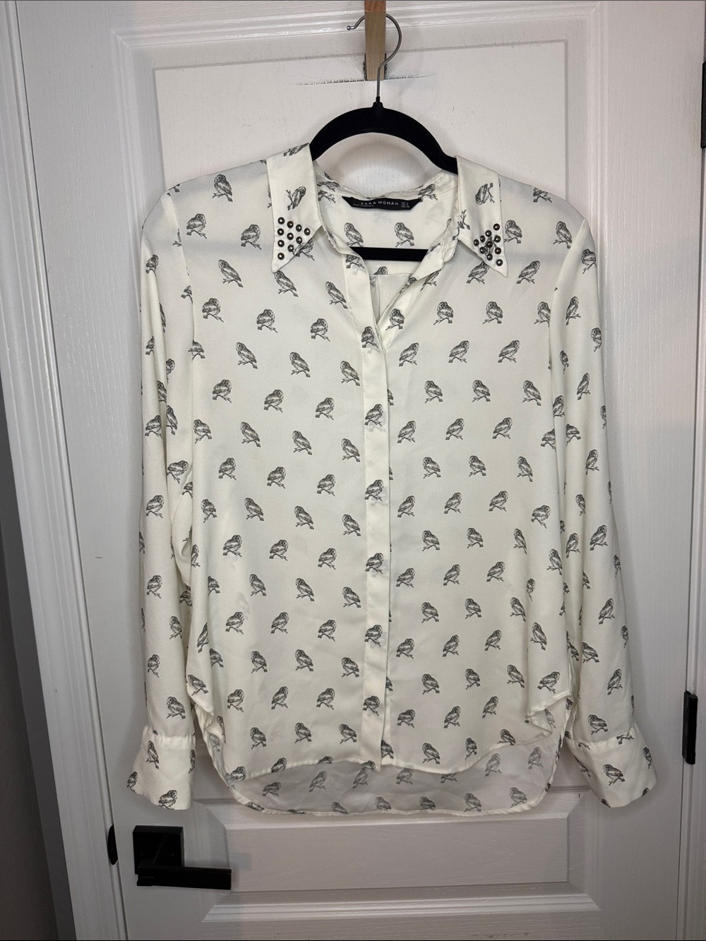 Zara Cream Button-Down Top with Gray Bird Print and Studded Collar